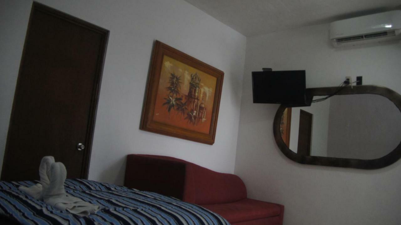 Casa Del Parque Vallarta Пуерто Валярта Екстериор снимка